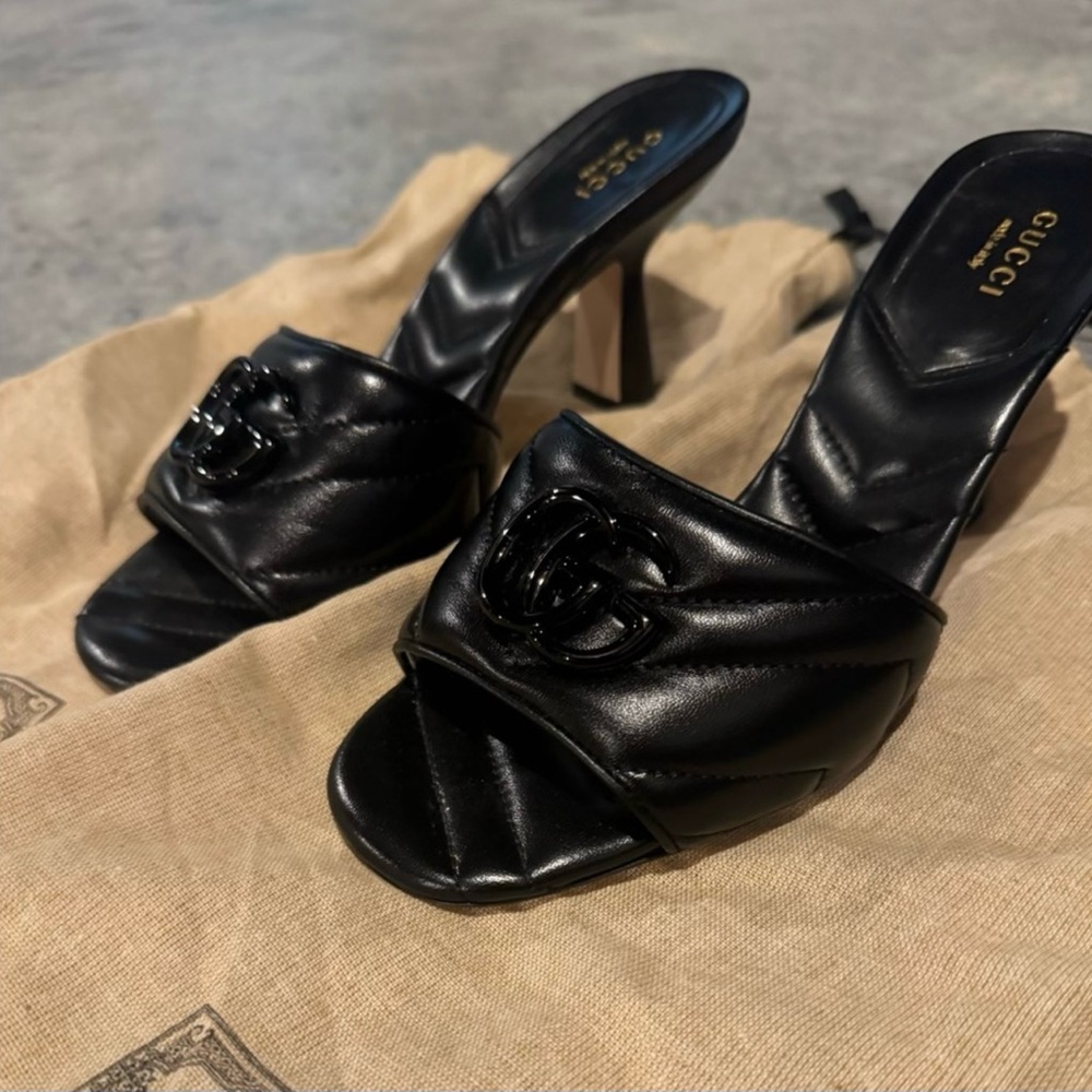 Gucci double G slide